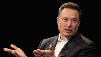 ماسك يعلن تعرّض منصة اكس 