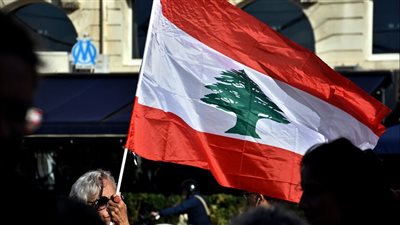 لبنان.. توقيف شقيق وزير سابق بتهم الاختلاس وتبييض الأموال