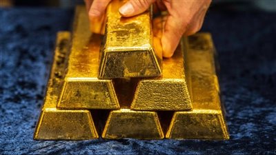 أسعار الذهب تحلّق عالياً.. ما أسباب ارتفاعها؟