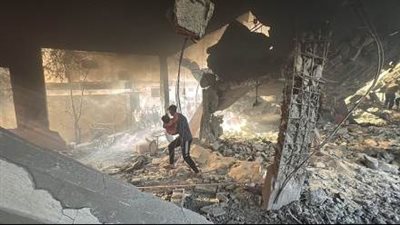 غارات دامية على غزة: 23 شهيداُ وحصار شديد