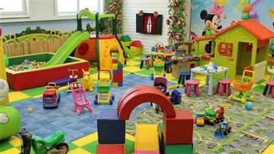 بعد وفاة طفلة بالحليب... الحضانات مفتاح أمان أم 