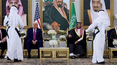 محطة ترامب الأولى في الخليج.. الرئيس الأميركي في السعودية (صور وفيديو)