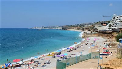 هذه أسماء الشواطئ النظيفة والملوّثة في لبنان!