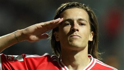 الصفقة القادمة لريال مدريد بعد أرنولد وهويسين