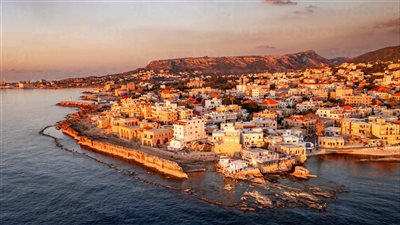 صيفُ البترون انطلق... زحمةٌ واستثماراتٌ وسيّاحٌ أجانب