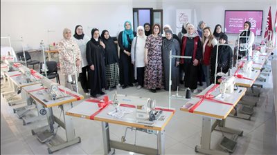 'أهلنا' سلّمت ماكينات خياطة لـ 15 سيدة من عائلات مشمولة برعايتها ضمن مشروعها 'تمكين النساء بوسائل انتاج - قطاع سبل العيش'