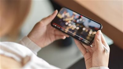 فيديو لعلاقة حميمة على شرفة في جونية يُشعل مواقع التواصل