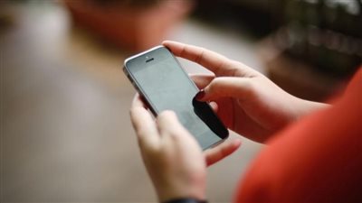 التواصل مع أفيخاي...مزاح أم جريمة؟