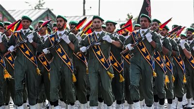 تعيين اللواء أحمد وحيدي قائدًا للحرس الثوري وخامنئي يأمر بتعيين الأدميرال حبيب الله سياري رئيسًا لهيئة الأركان