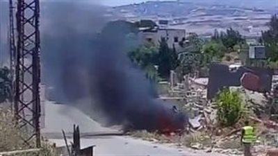 بالفيديو: غارة تستهدف سيارة في حولا