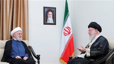 نعيم قاسم يُعلّق على تهديد ترامب باغتيال خامنئي