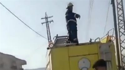 بالفيديو: حريق داخل مخيم للنازحين في سهل سعدنايل