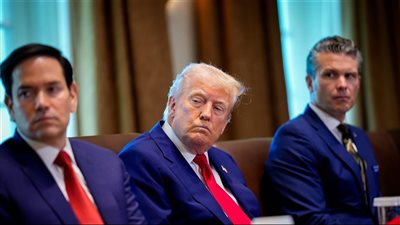 ترامب لإيران: نهاية المشروع النووي أو نهاية النظام