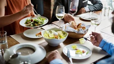 بالأرقام: قطاعات تزدهر في العهد الجديد... والمطاعم 