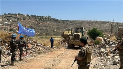 وقف الحرب لا يعني التراخي جنوبًا... وجنبلاط يفتتح حملة حصر السلاح