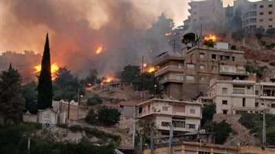 في وادي العرائش... زحلة تشتعل والنيران تقترب من المنازل!