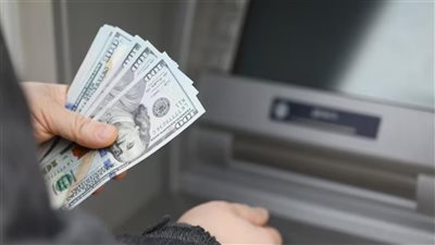 الصرّافات الآليّة بلا دولارات؟!