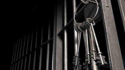 رسائل من السجناء... وتحذير