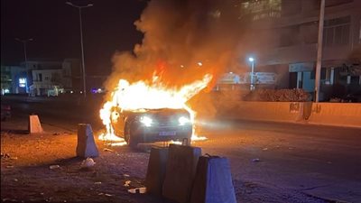 استهداف سيارة بمسيّرة إسرائيلية رعلى أوتوستراد بعلبك – بريتال (فيديو)