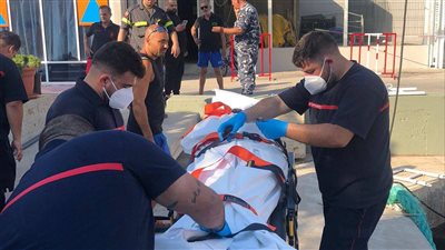 بعد سقوط عمر سنجر من المظلة الشراعية... بيان للدفاع المدني (صور)