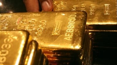 أسعار الذهب استقرت قرب أعلى مستوياتها مع تزايد توقعات خفض الفائدة في أميركا