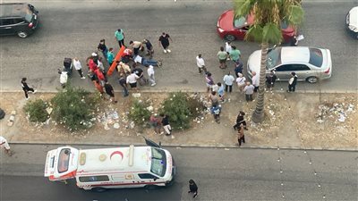 سقوط جريح في حادث صدم امام معارض رفيق البابا عند الاوستراد الشرقي لمدينة صيدا