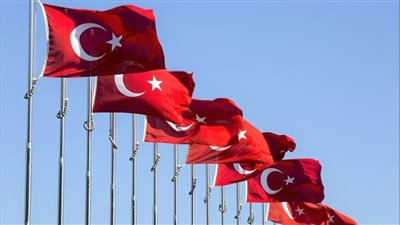 تركيا تقطع العلاقات الاقتصادية والتجارية مع إسرائيل وتغلق أجواءها