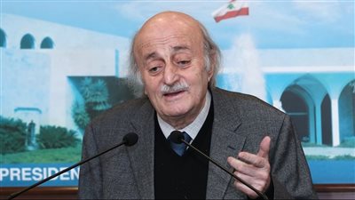 جنبلاط يتصل بقائد الجيش معزياً بشهداء الناقورة وُمثنياً على خطابه