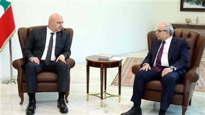 ضغوطٌ وخياران... هل يمرّ يوم الجمعة على خير؟