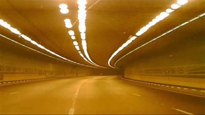 حادث سير كبير... تصادم بين 5 سيارات في أنفاق المطار