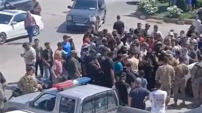 إشكال كبير في البقاع بين الأهالي والقوى الأمنية... توتر وإشعال إطارات