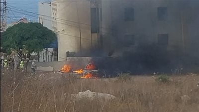 بالفيديو: غارة من مسيرة اسرائيلية تستهدف سيارة بين برجا والجية