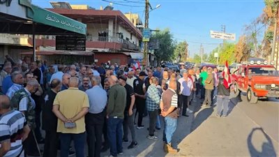 العسكريون المتقاعدون يعتصمون أمام مالية عكار: صرف المستحقات فوراً