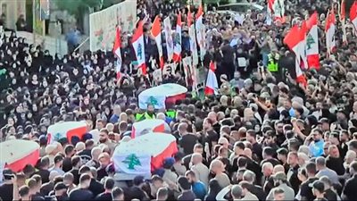 تشييع شهداء الغارة الإسرائيلية في بنت جبيل