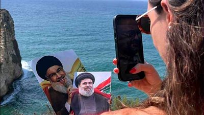 بانتظار الساعة السادسة… كيف تبدو الأجواء في منطقة الروشة؟ (صور)