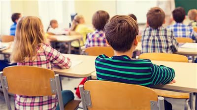 رسومٌ وشروط غير قانونيّة... أين مجانيّة التعليم في لبنان؟