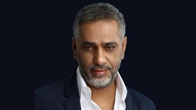 الفنان فضل شاكر يسلم نفسه لاستخبارات الجيش عند مدخل مخيم عين الحلوة