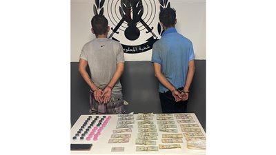 بالجرم المشهود في الصفرا شعبة المعلومات توقف مروّجَي مخدّرات وتضبط كمية منها