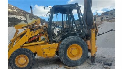 الاستهدافات مستمرة!... الطيران المسيّر الإسرائيلي استهدف حفارة بين دير كيفا وكفردونين في جنوب لبنان