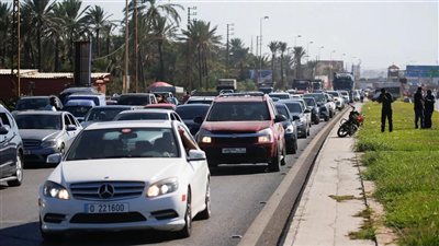 التلاميذ والطلاب... بوسيلة النقل 